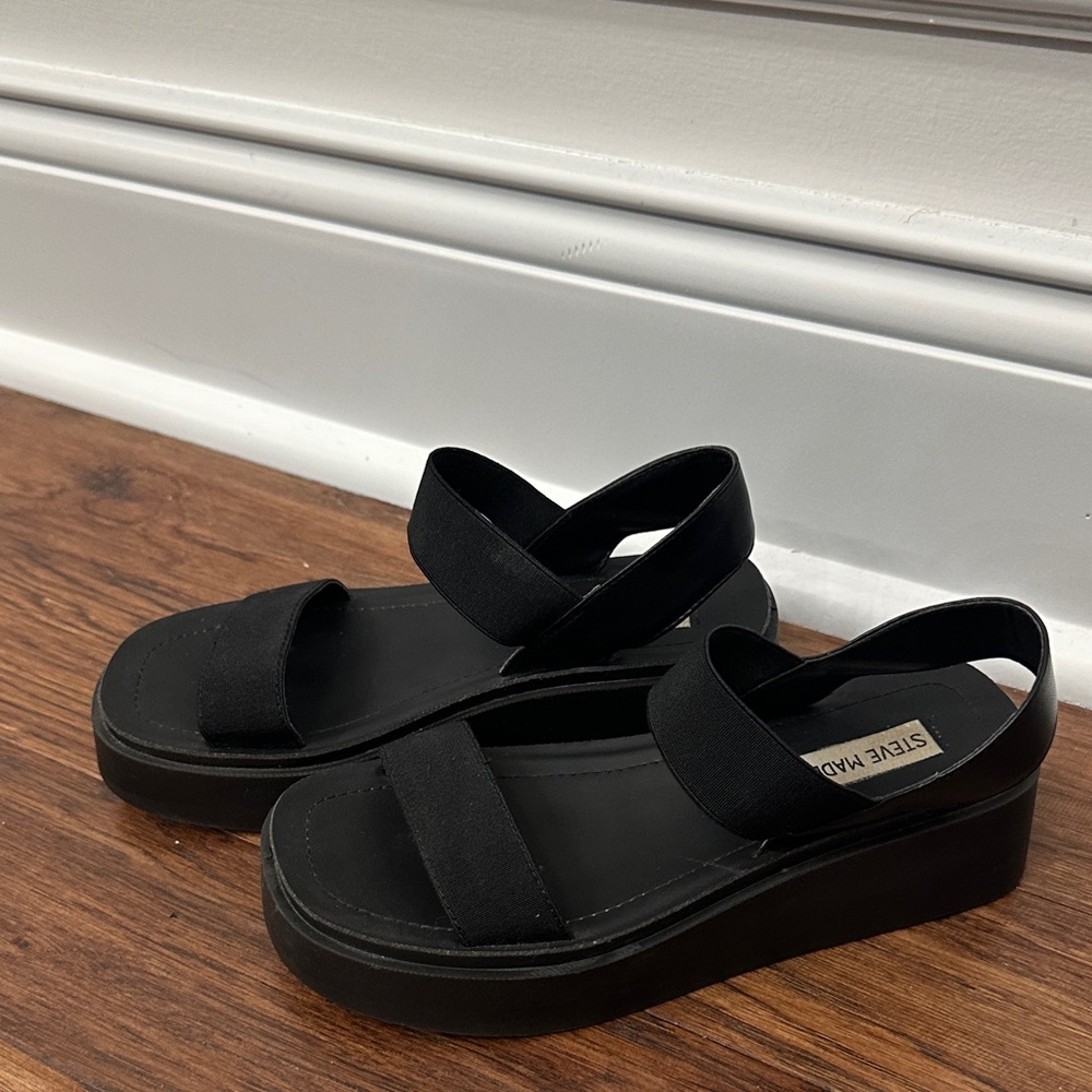 Steve Madden Black Strap Sandals - Picture 2 of 4